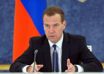 Rusiya hər tərəfdən mühasirəyə alınıb - Medvedev