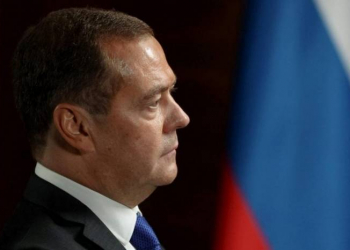 Medvedev: Qərbin silahları ilə Rusiyaya zərbələr müharibəyə səbəb ola bilər...
