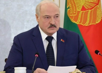 Lukaşenko təcili iclas keçirdi