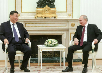 Si Cinpin Çinin Ukraynadakı nizamlamada iştirak etməyə hazır olduğunu Putinə bildirib
