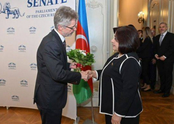 Sahibə Qafarova Çexiya Parlamenti Senatının sədri ilə görüşüb - Foto